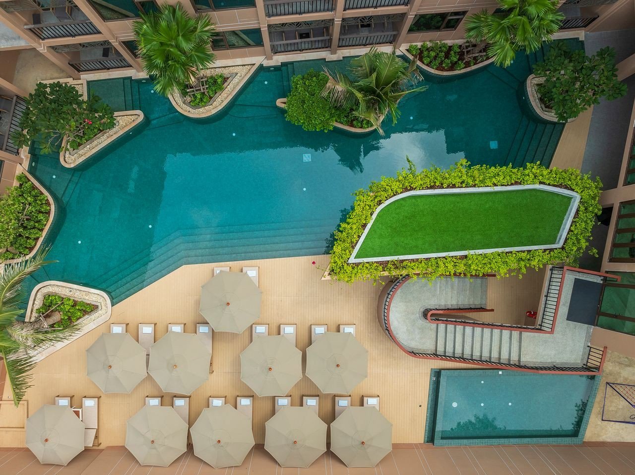 Karon beach — готовые апартаменты для инвестиций